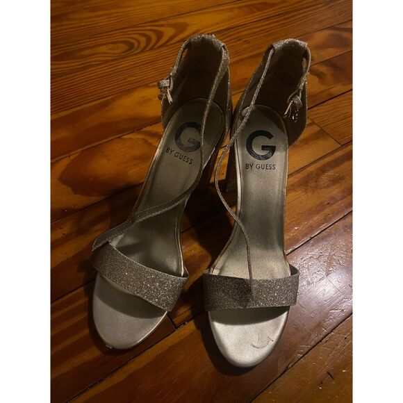 G by Guess Shantel Two-Piece Sandals Glitter Gold Pumps Size 6.5 - Picture 3 of 13